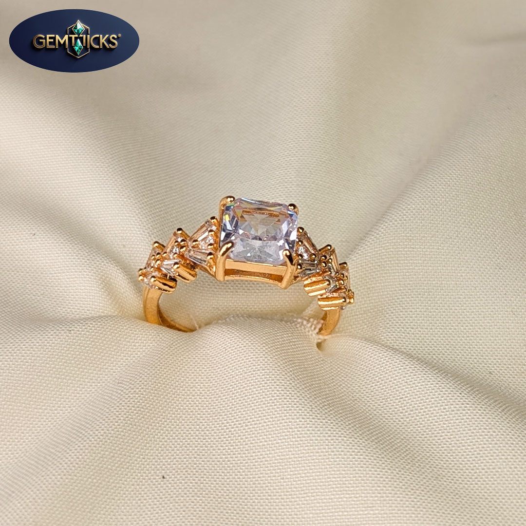 Square Cut Stone Ring – Fan Style Side Zircons
